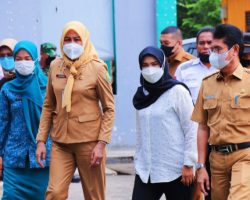 Atasi Kelangkaan Minyak Goreng Pemkab Muba Kembali Gelar Operasi Pasar Plakat Tinggi Gelontorkan 5,3 Ton Migor