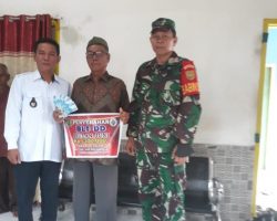 Babinsa Koramil 401-03/Sekayu Monitoring Pembagian Bantuan Langsung Tunai (BLT) Desa Petaling