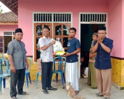 Sambangi Warga Korban Lilitan Ular, Pemkab Muba Berikan Bantuan