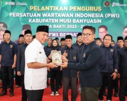 Kurnaidi Resmi menjabat Sebagai Ketua PWI Kabupaten Muba