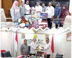 DPMPTSPNAKER Kabupaten Solok Lakukan Konsultasi ke Ombudsman RI Perwakilan Sumbar