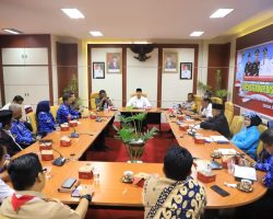 Pemko Solok Uji Keamanan Pangan Di Pasar Raya Solok.
