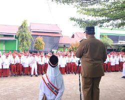 Zul Elfian Beri Motivasi kepada Siswa MIN Kota Solok
