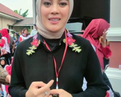 Putri Sari Dewi,S.Kom : Doa Terbaik Untuk Sang Suami