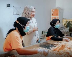 Kembangkan Olahan Bawang, IKM & Dekranasda Kab. Solok Study Tiru ke Kuningan