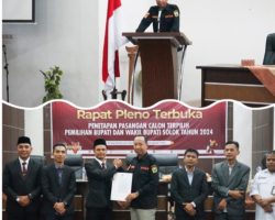 Pleno Terbuka Penetapan Pasangan Calon Terpilih Bupati dan Wakil Bupati Solok Berjalan Tertib