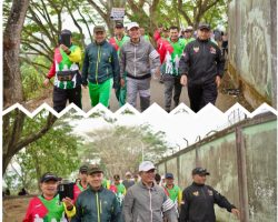 Bupati Solok Bersama OPD Laksanakan Jalan Sehat dan Aksi Bersih di GOR Batu Batupang Koto Baru