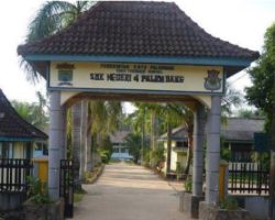 Diduga Lakukan Pungli Rp.950 Ribu Persiswa, Kepala SMK Negeri 4 Palembang Inisial “SE” Abaikan Konfirmasi Wartawan
