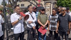 Aksi Damai di Polda Sumsel, Ketua POSE RI : Lemahnya Hukum Di Negara Ini, Apakah APH Kalah Oleh Mafia Minyak,? 