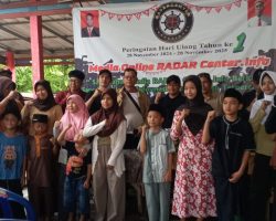 Satu Tahun Hari Jadi Media Online RADARCenter.info Bagikan Santunan Kepada 25 Anak Yatim
