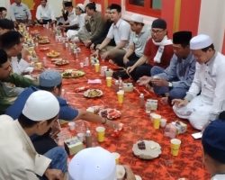 DPW PITI Sumsel Bangkit Buka Puasa Bersama Pengurus Masjid Cheng Hoo