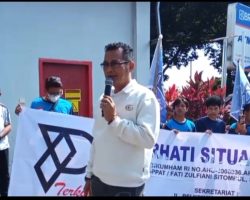 Aksi di Kejati Sumsel Cukup Memanas, SIRA dan PST Minta Dirut PT Danadipa Segera Ditetapkan Sebagai Tersangka