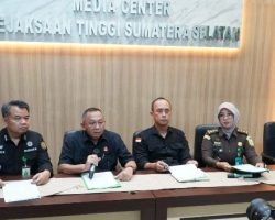 KEJATI SUMSEL TAHAN LIMA TERSANGKA KASUS KREDIT BANK PEMERINTAH, SATU PERKARA LAIN NAIK KE PENYIDIKAN