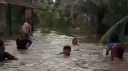 Banjir Rendam 10 Rumah di Jalan Swadaya I Banyuasin, Warga Keluhkan Akses Terhambat