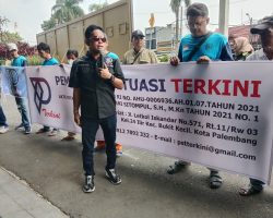 Tidak Bisa Menertibkan Reklame Pemkot Palembang Dinilai Gagal Menegakkan Perda
