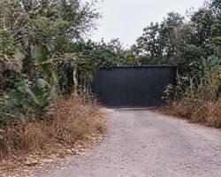 Diduga Gudang BBM Ilegal di Seberang Simpang Desa Parit Indralaya Utara Ogan Ilir Bebas Beroperasi, Warga Pertanyakan Ketegasan APH